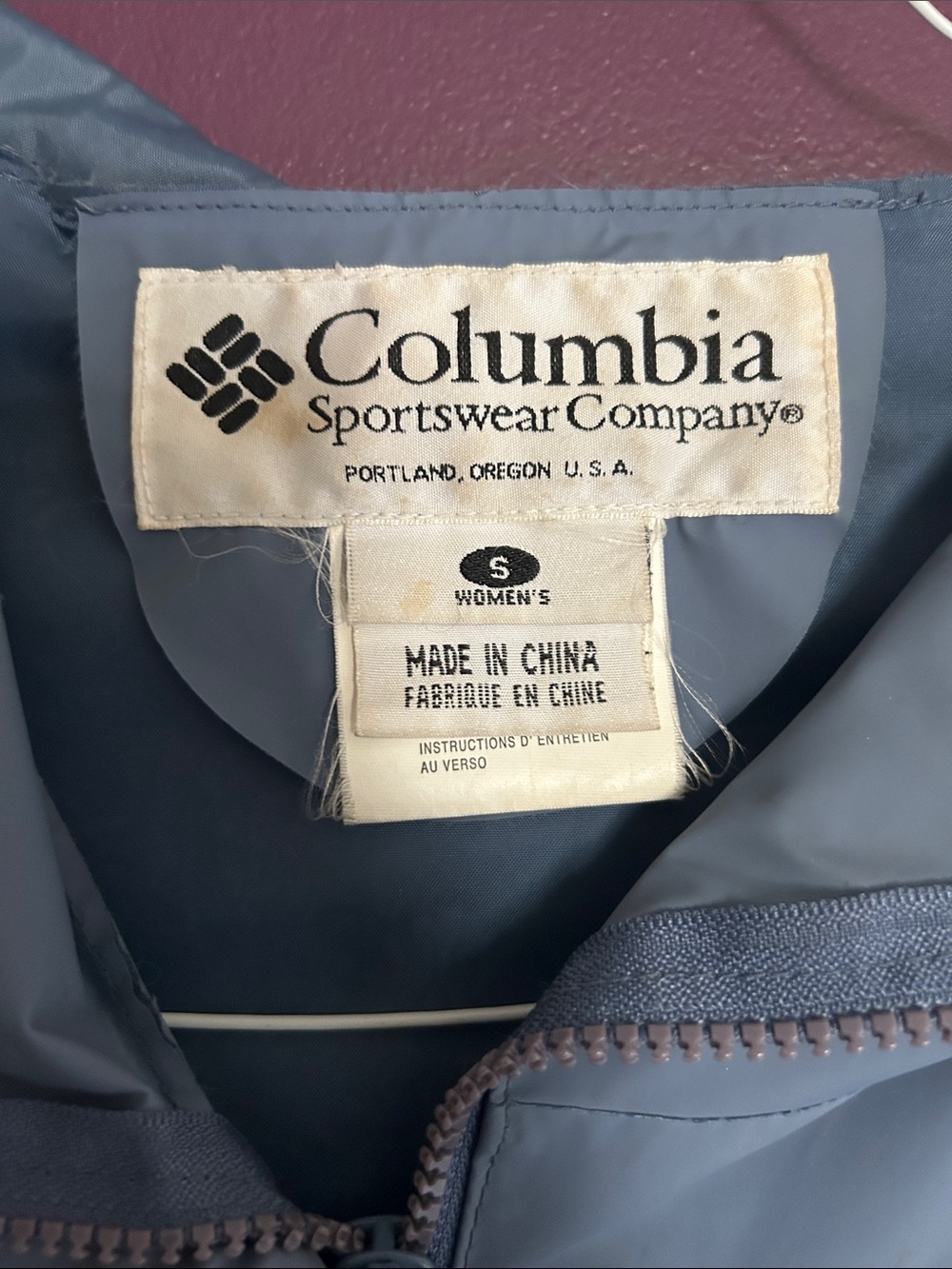 Gorgeous Columbia true rain jacket with hood💙 - Picture 2 of 6